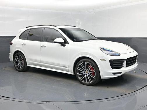 2017 Porsche Cayenne GTS