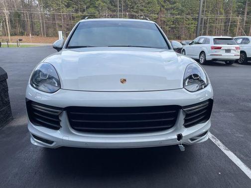 2017 Porsche Cayenne GTS