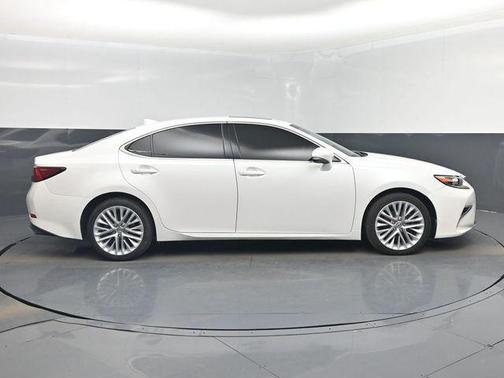 2016 Lexus ES 350 Base
