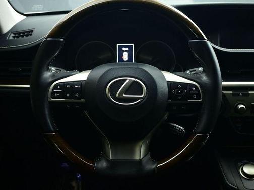 2016 Lexus ES 350 Base