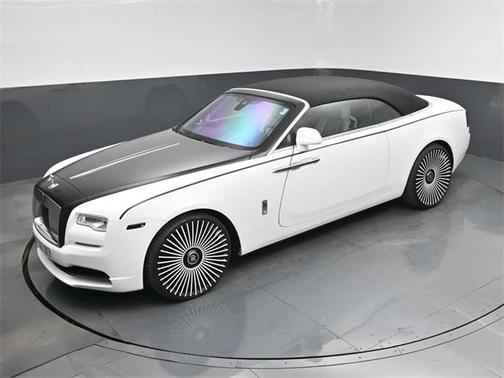 2016 Rolls-Royce Dawn Base