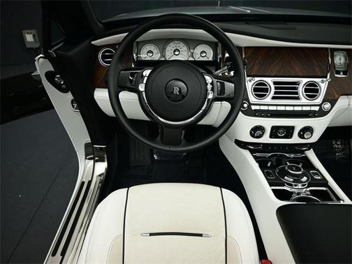2016 Rolls-Royce Dawn 