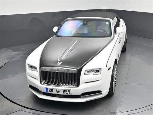 2016 Rolls-Royce Dawn Base