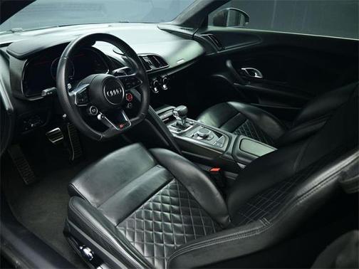 2017 Audi R8 5.2 V10 plus