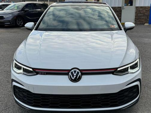 2023 Volkswagen Golf GTI 2.0T SE DSG