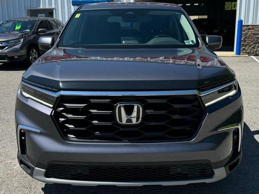 Modern Steel Metallic 2025 Honda Pilot EX-L