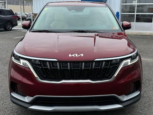 2024 Kia Carnival LX