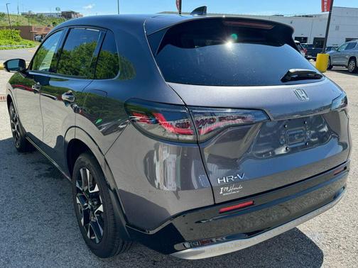 Solar Silver Metallic 2026 Honda HR-V EX-L