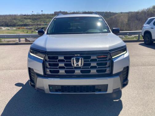 Solar Silver Metallic 2026 Honda Pilot TrailSport