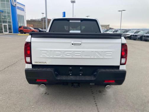 Platinum White Pearl 2026 Honda Ridgeline RTL