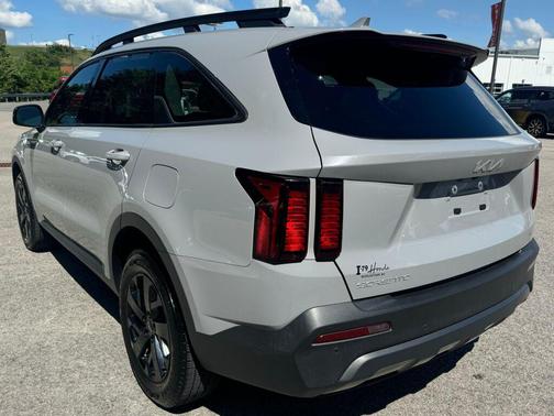 2023 Kia Sorento S