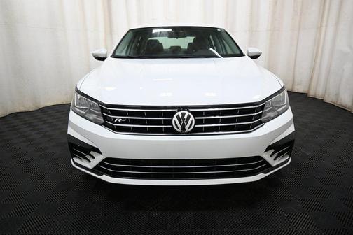 2017 Volkswagen Passat 1.8T R-Line w/Comfort