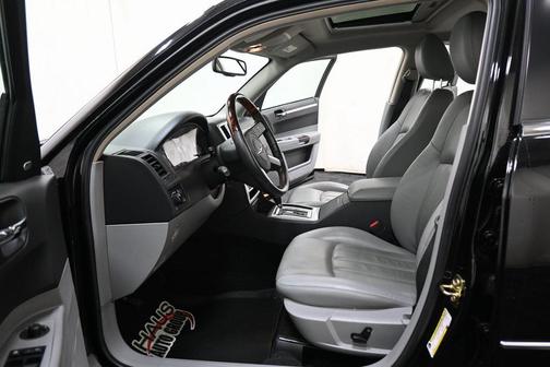 2006 Chrysler 300C Base