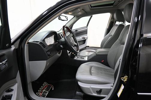 2006 Chrysler 300C Base