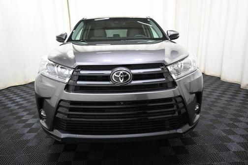 2019 Toyota Highlander Limited Platinum