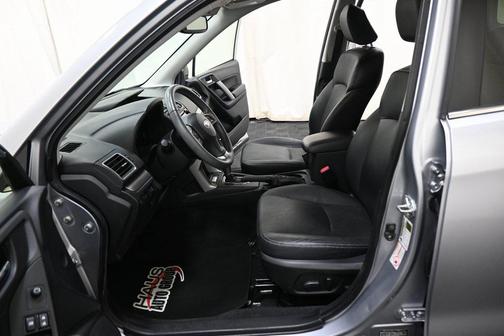 2016 Subaru Forester 2.5i Touring