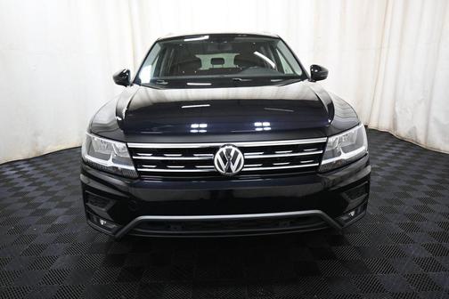 Deep Black Pearl 2019 Volkswagen Tiguan 2.0T SEL