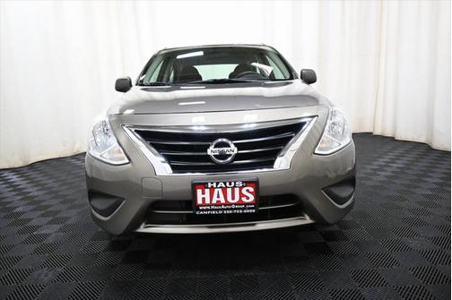 2015 Nissan Versa 1.6 S+