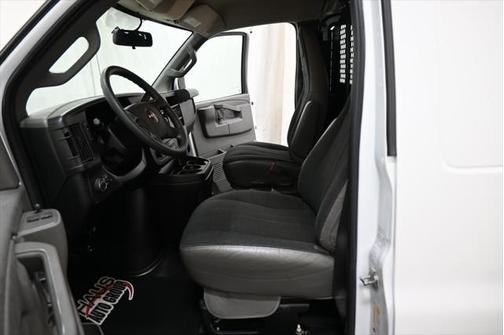 2023 GMC Savana 2500 Work Van