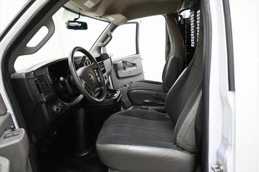 2023 GMC Savana 2500 Work Van