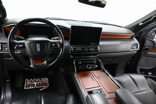 2024 Lincoln Navigator Premiere