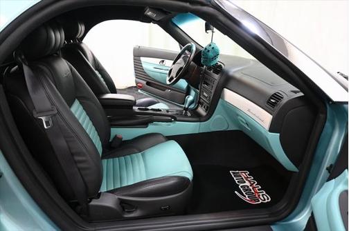 2002 Ford Thunderbird Base