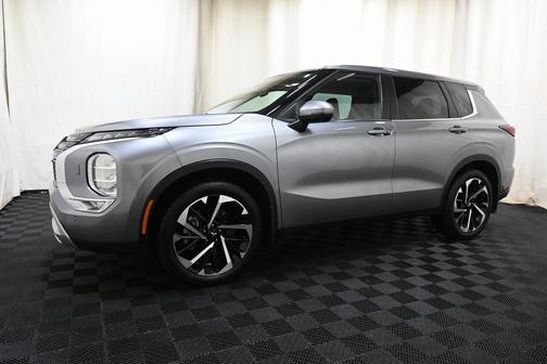 2023 Mitsubishi Outlander SE Special Edition
