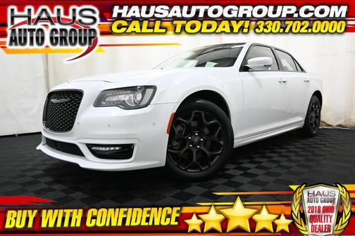 2022 Chrysler 300 Touring