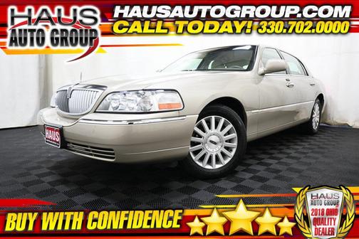 2004 Lincoln Town Car Signature