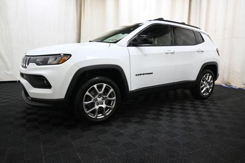 2023 Jeep Compass Latitude Lux