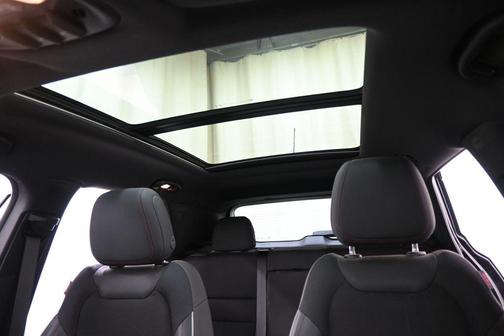 Mosaic Black Metallic 2021 Chevrolet Trailblazer RS