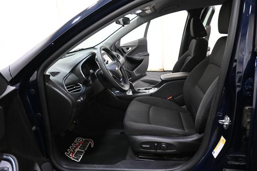 Blue Velvet Metallic 2018 Chevrolet Malibu LT