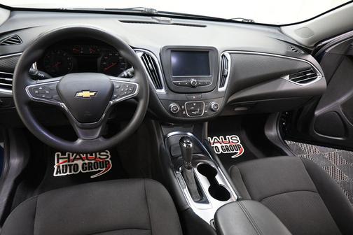 Blue Velvet Metallic 2018 Chevrolet Malibu LT