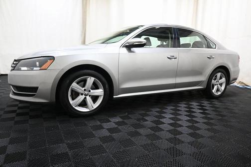 2012 Volkswagen Passat 2.5 SE