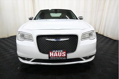 2018 Chrysler 300 Limited