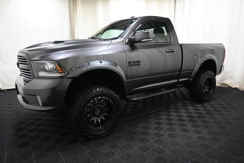 Granite Crystal Metallic Clearcoat 2015 RAM 1500 Sport