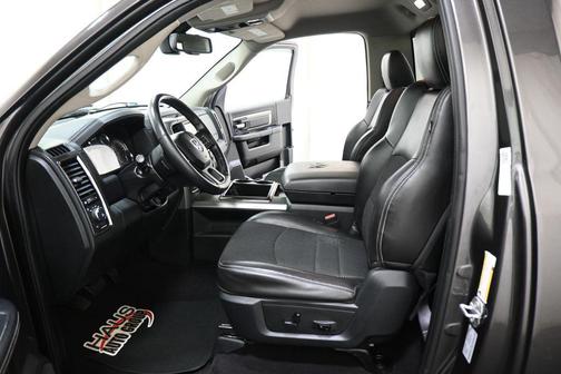 Granite Crystal Metallic Clearcoat 2015 RAM 1500 Sport