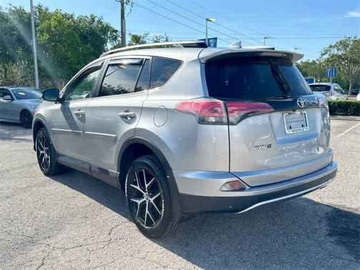 2018 Toyota RAV4 SE