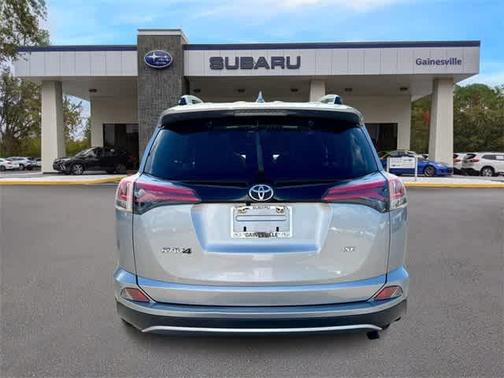 2018 Toyota RAV4 SE