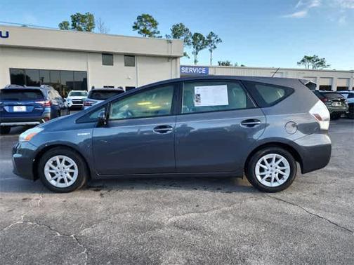 2012 Toyota Prius v Five