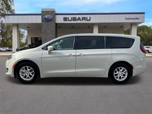 2020 Chrysler Pacifica Touring