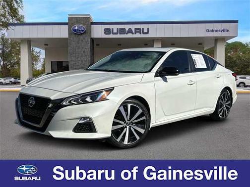 2021 Nissan Altima SR FWD