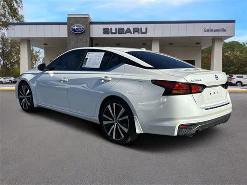 2021 Nissan Altima SR FWD