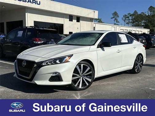 2021 Nissan Altima SR FWD