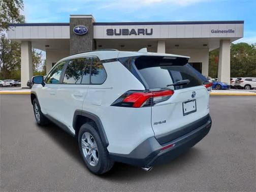 2022 Toyota RAV4 Hybrid XLE