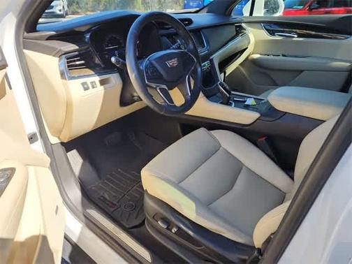 2017 Cadillac XT5 Base