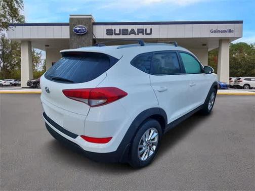 2016 Hyundai TUCSON SE