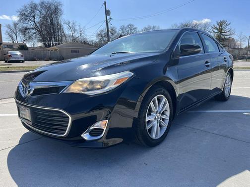 Attitude Black 2014 Toyota Avalon XLE Premium