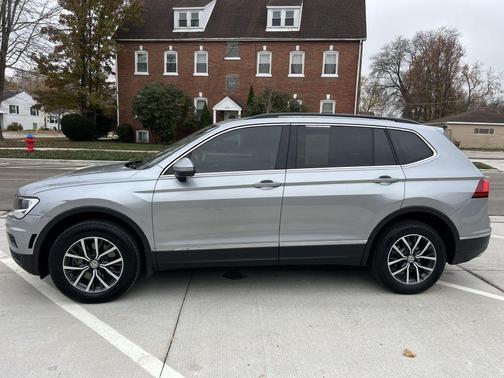 2020 Volkswagen Tiguan 2.0T SE 4MOTION