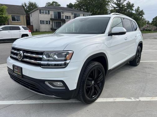 Pure White 2019 Volkswagen Atlas 3.6L SEL Premium